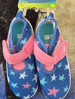 Kids Starfish Water Shoes - Pink and Blue